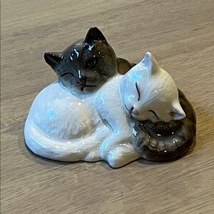 Vintage Royal Doulton England Quiet Please Pair Of Kittens Cat Figurine
